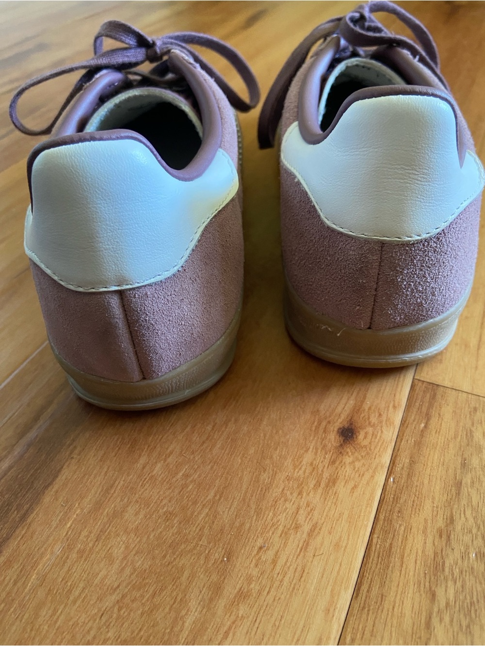 adidas Women’s Suede Sneakers in Mauve with White Stripes size 8.5 - Picture 6 of 7